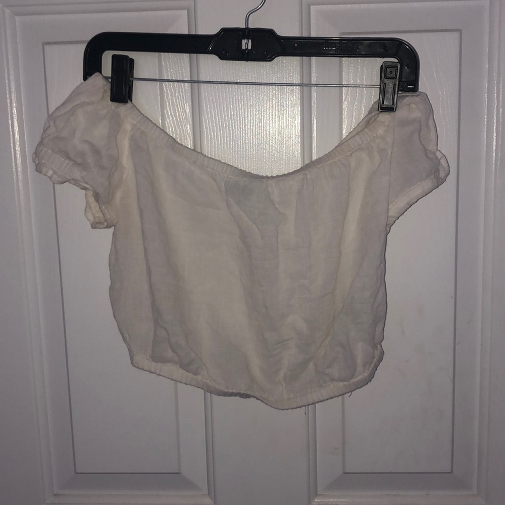 Off shoulder crop top